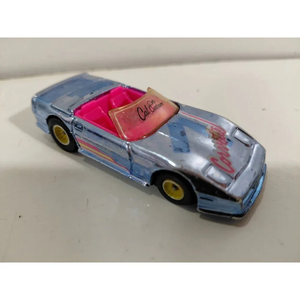 Hot Wheels 1:64 Die Cast California Custom C4 Chevrolet Corvette w/Real Rider